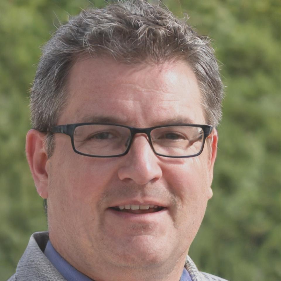 Ritratto professionale di Saverio Lunardi, coordinatore formazione presso xenovariso